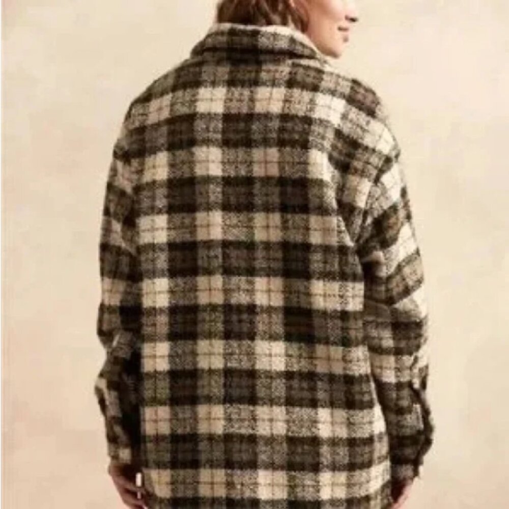 BANANA REPUBLIC Wool/Alpaca Italian Boucle Shirt Jacket Shacket Size XS - Picture 2 of 6